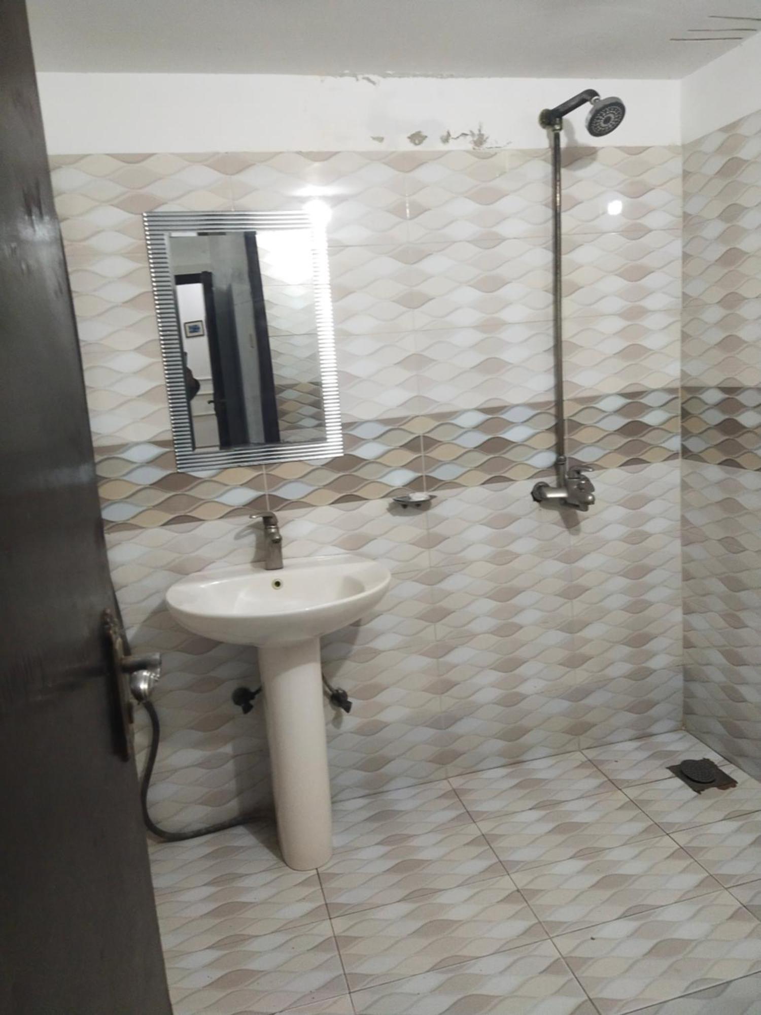 Hotel Tulip Inn, Gulberg Lahor Szoba fotó