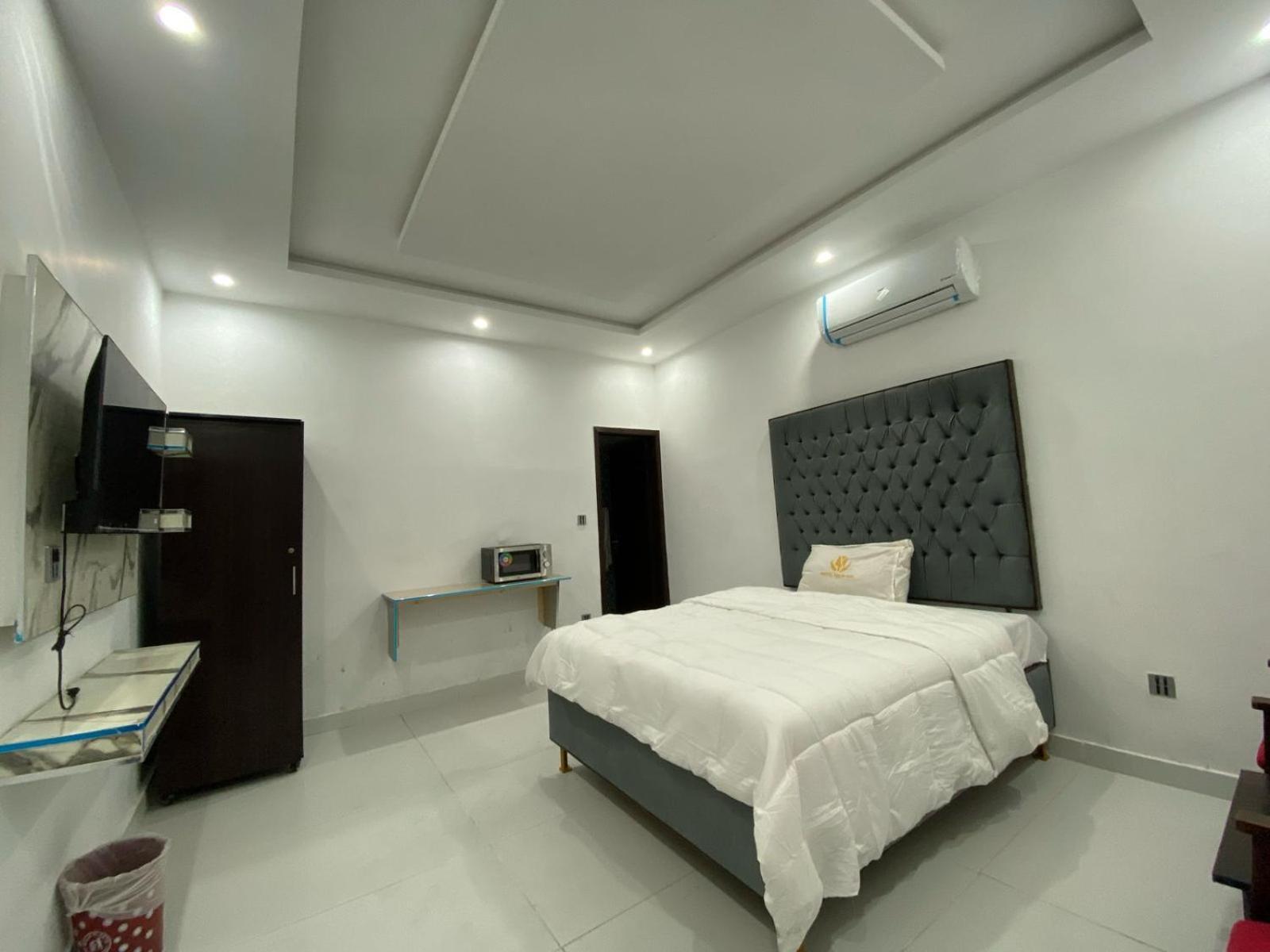 Hotel Tulip Inn, Gulberg Lahor Kültér fotó