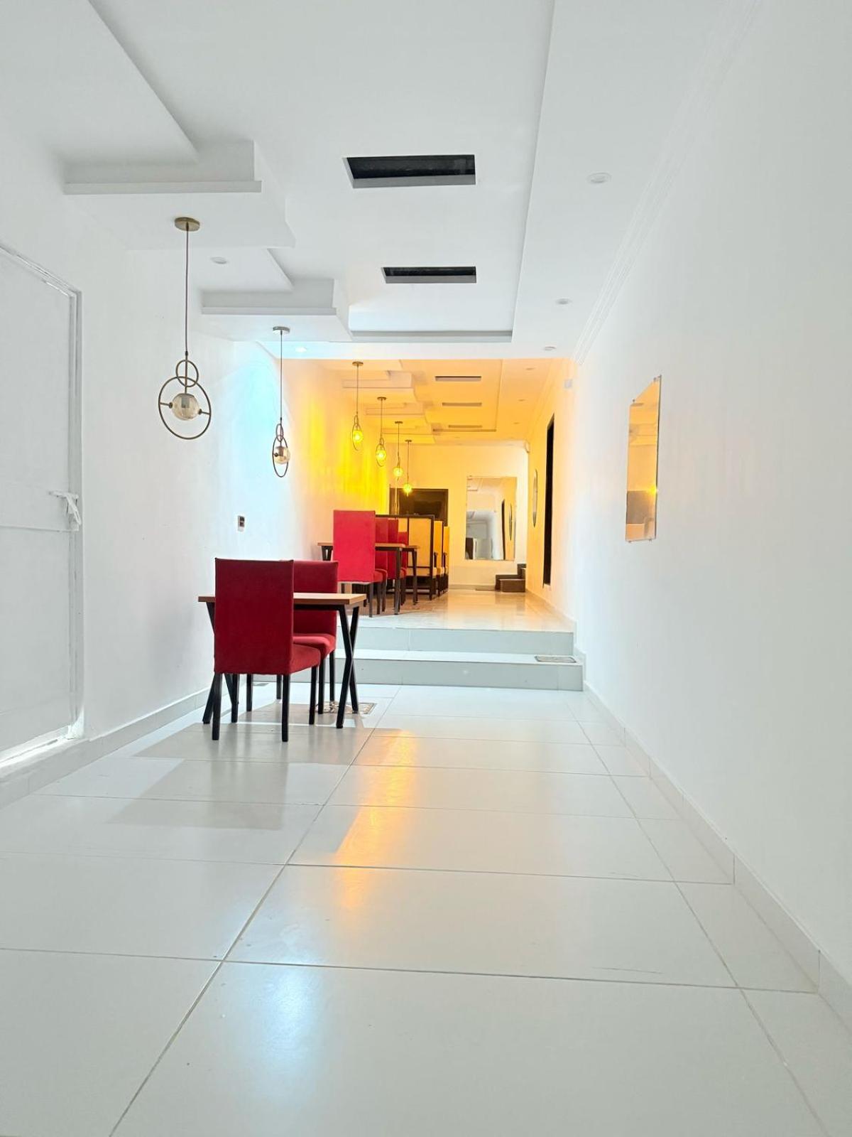 Hotel Tulip Inn, Gulberg Lahor Kültér fotó